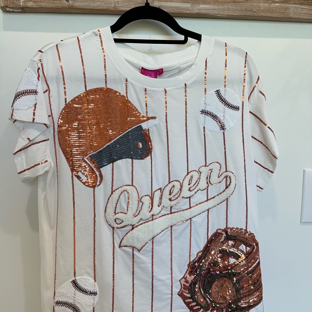 QUEEN OF SPARKLES White and Brown Baseball Tee